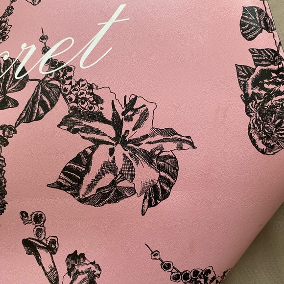 Victoria’s Secret Tote Bag - Picture 3 of 5